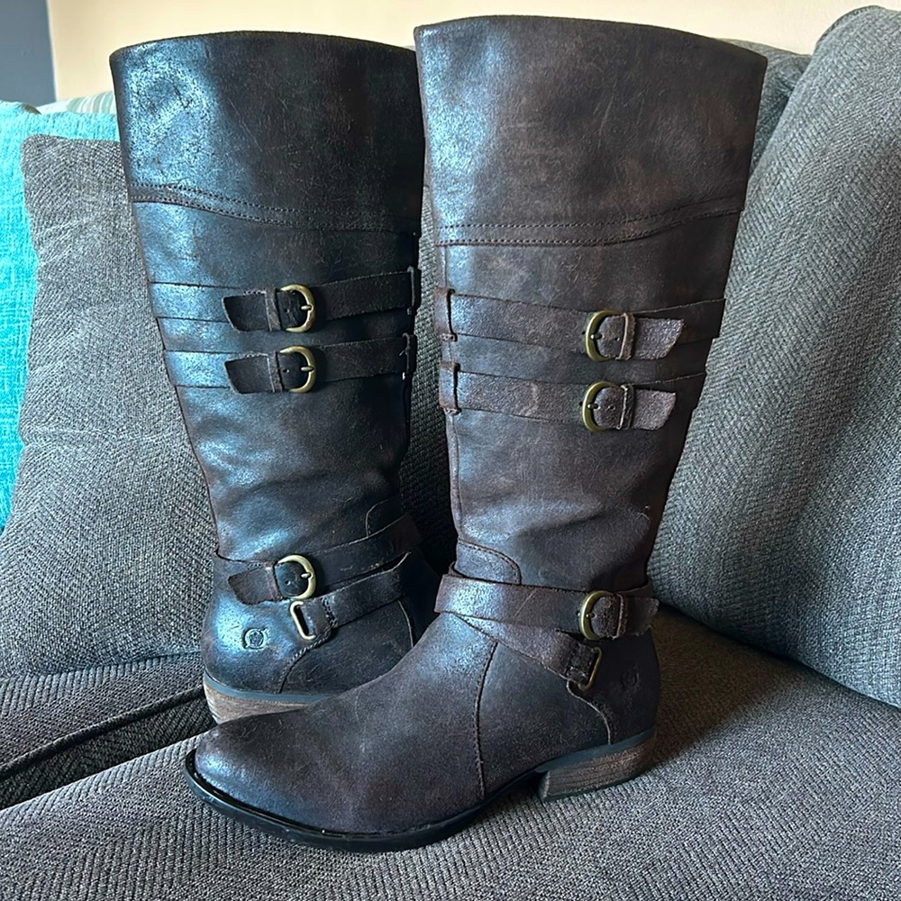 Born leather boots sz 8.5m